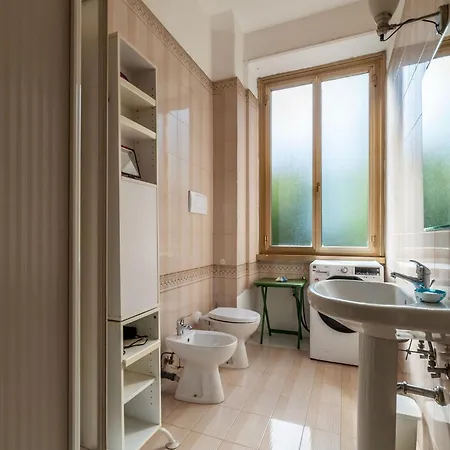 Guesthost - Comfy Garbatella * Rome