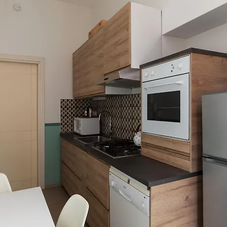 Guesthost - Comfy Garbatella アパート *